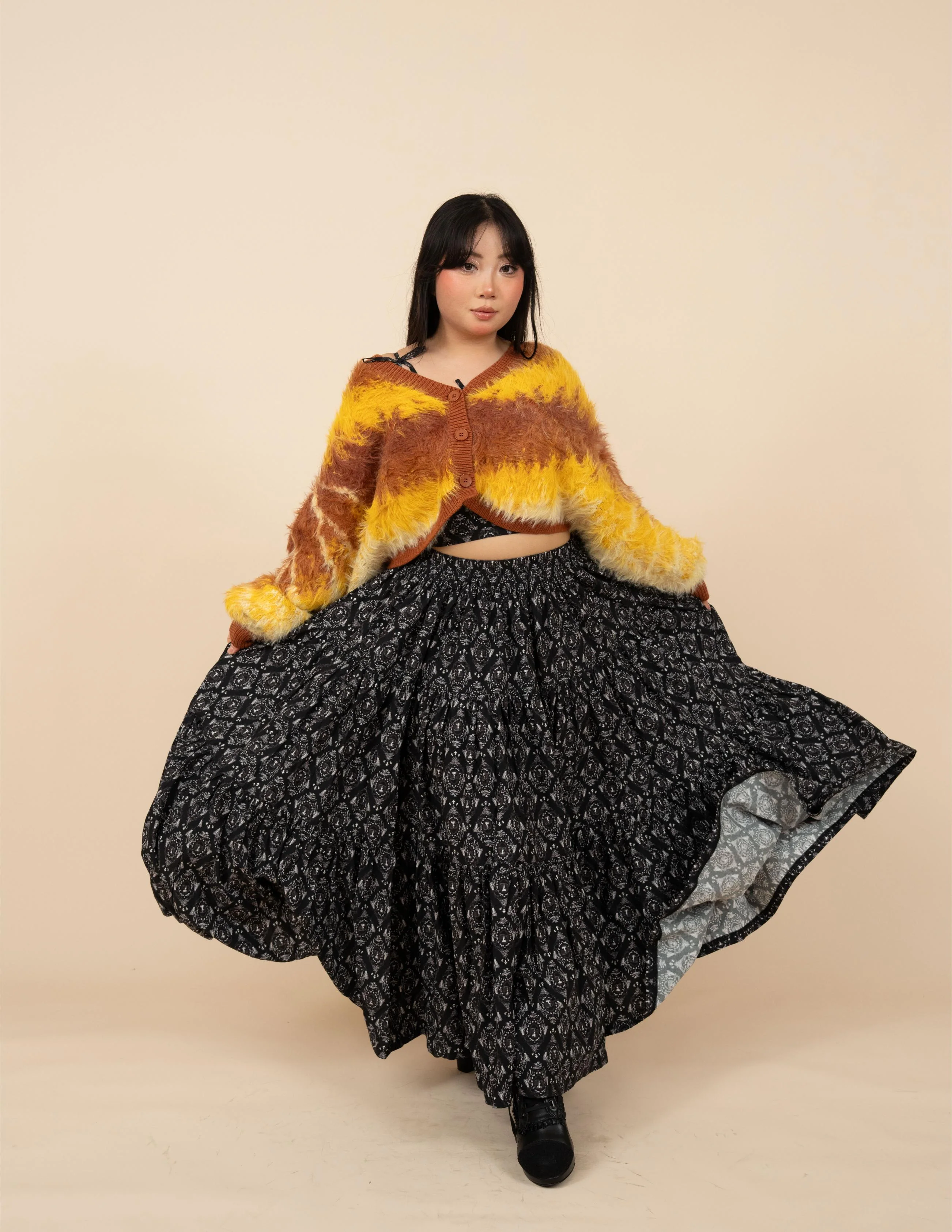 Flannel Moth Cropped Cardigan - Image 9
